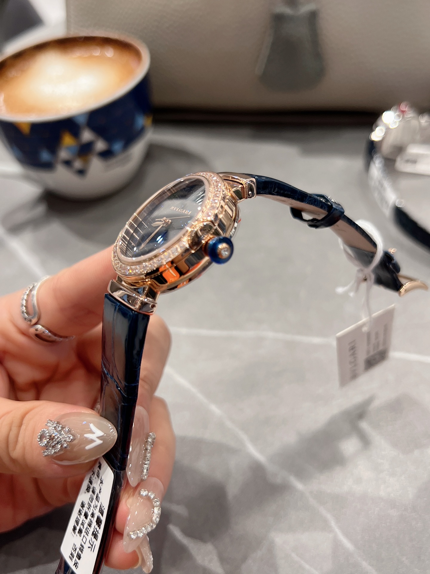 【18-22日にお届け】BVLGARI レディース 腕時計   33MM