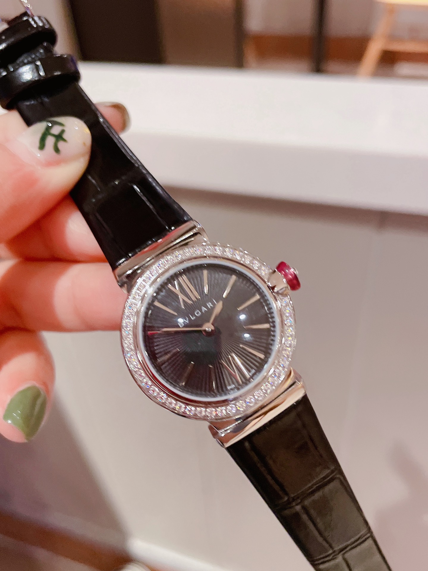 【18-22日にお届け】BVLGARI レディース 腕時計   28MM
