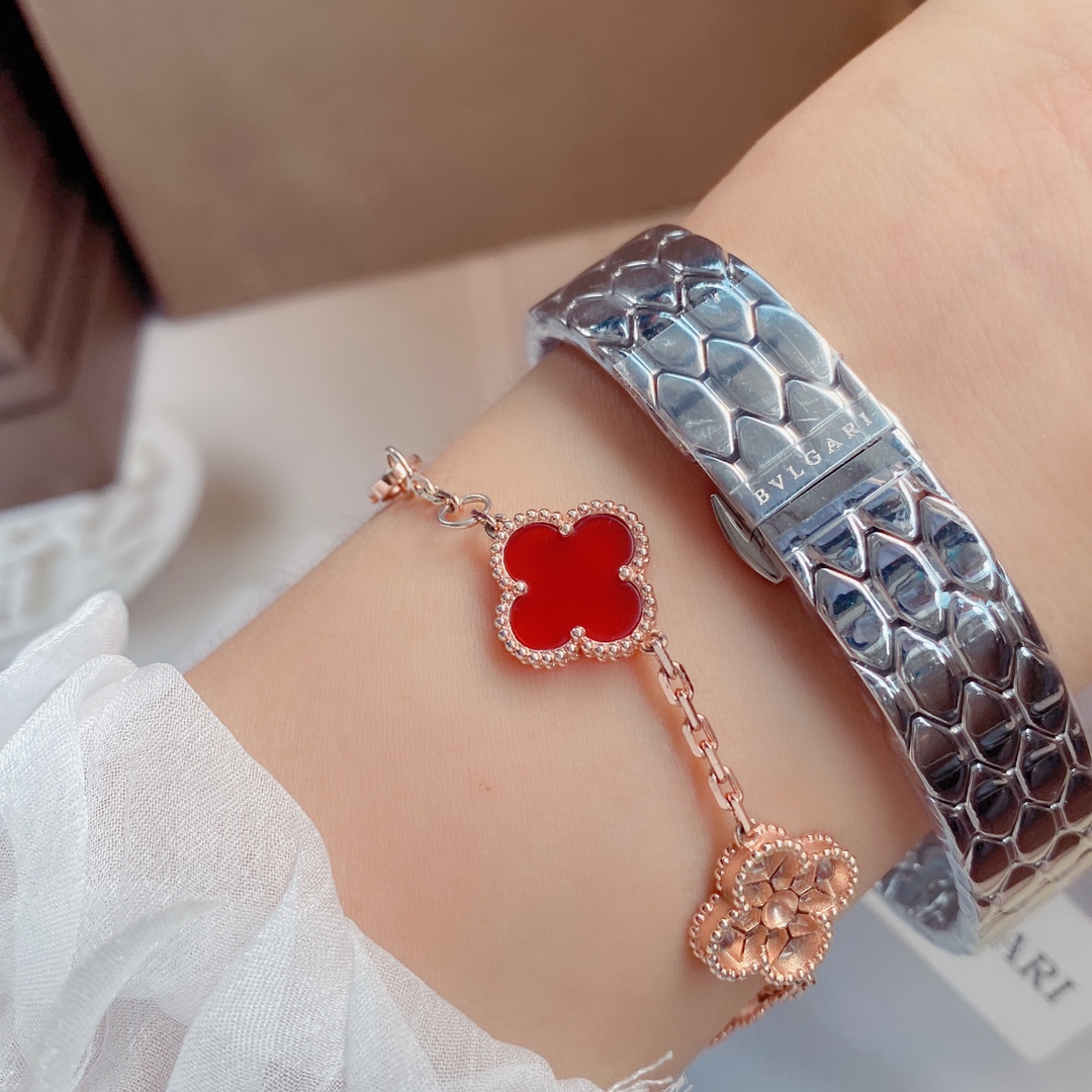 【18-22日にお届け】BVLGARI レディース 腕時計   
