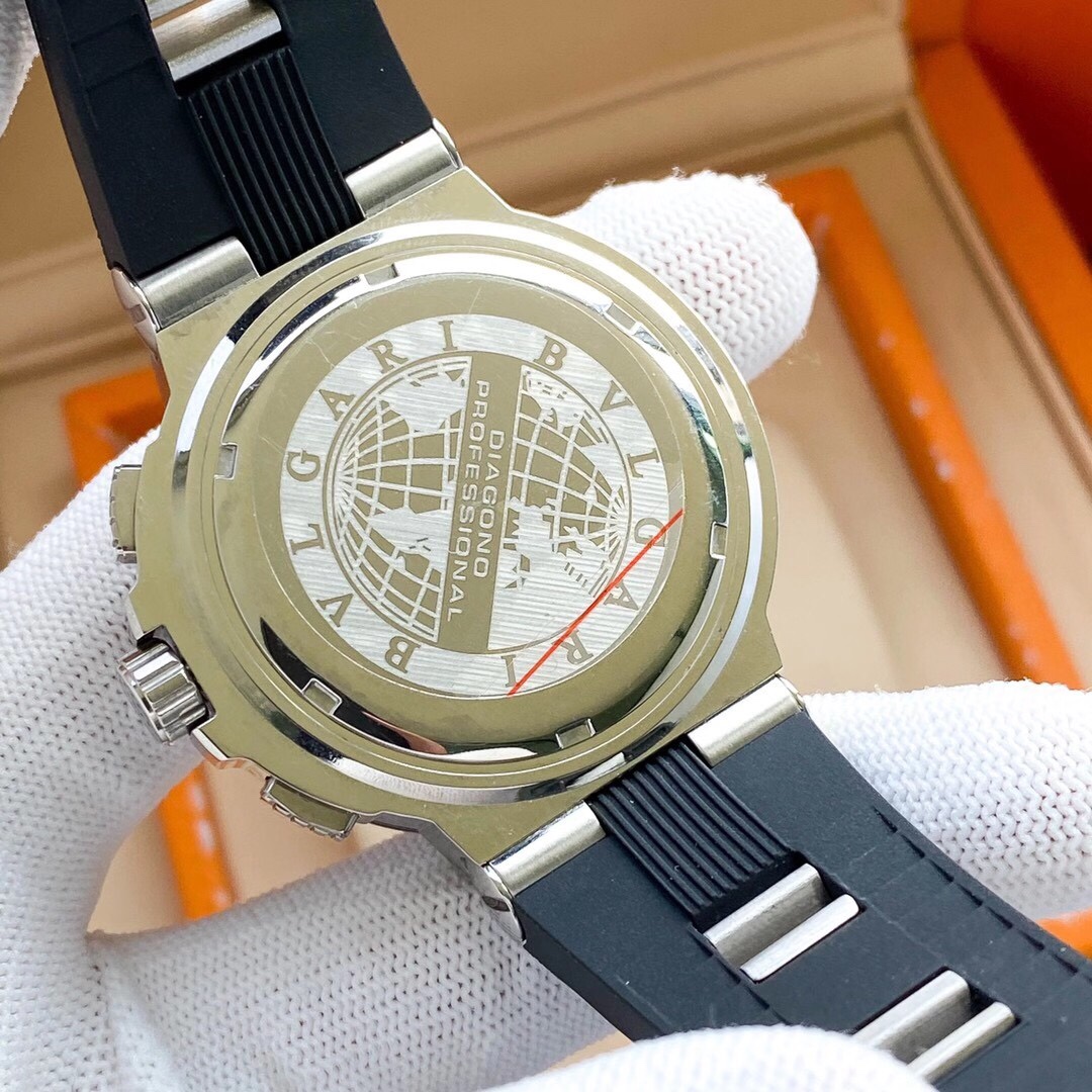 【18-22日にお届け】BVLGARI メンズ 腕時計  43MM 