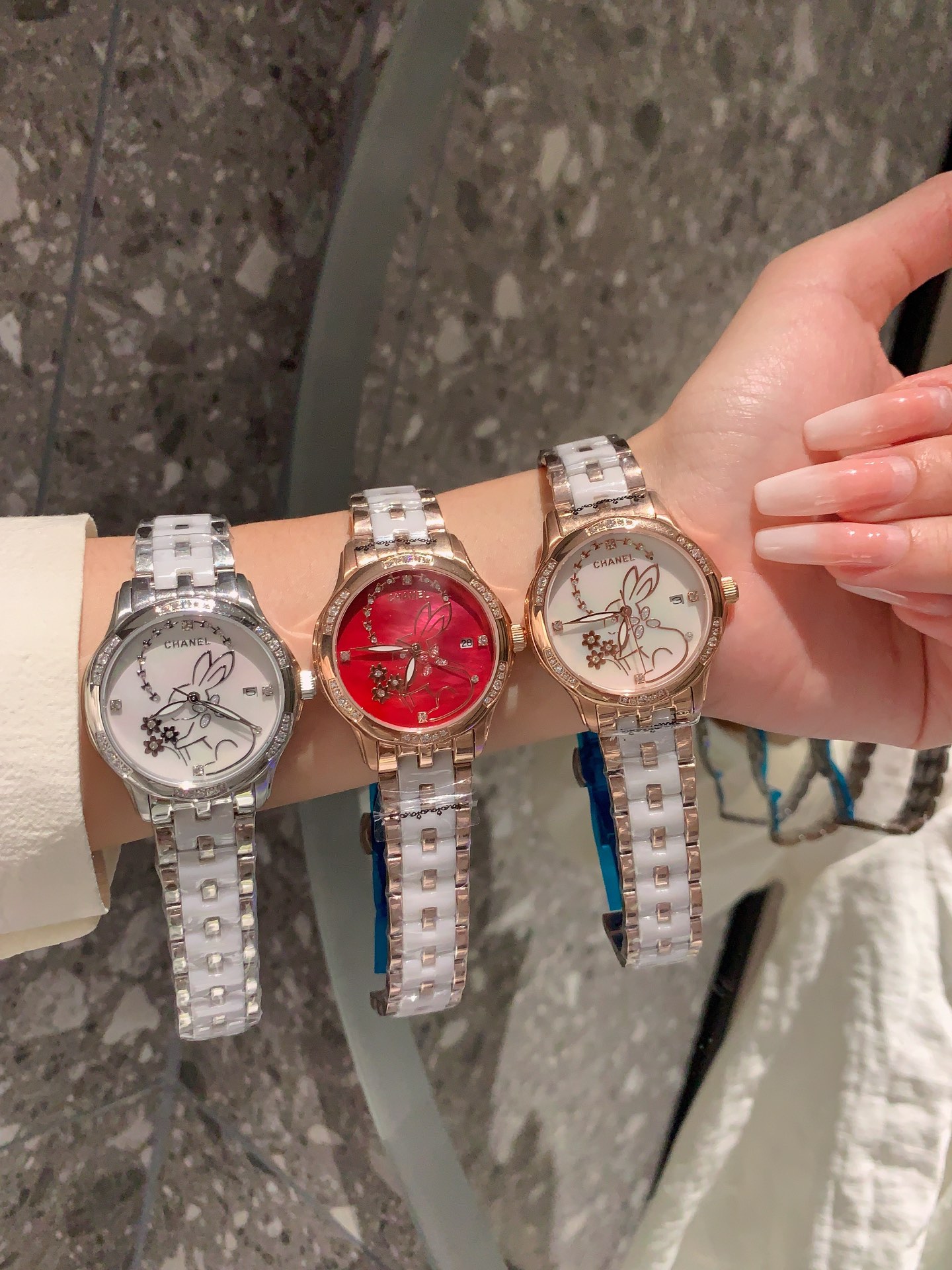 【18-22日にお届け】CHANEL  レディース 腕時計   34MM