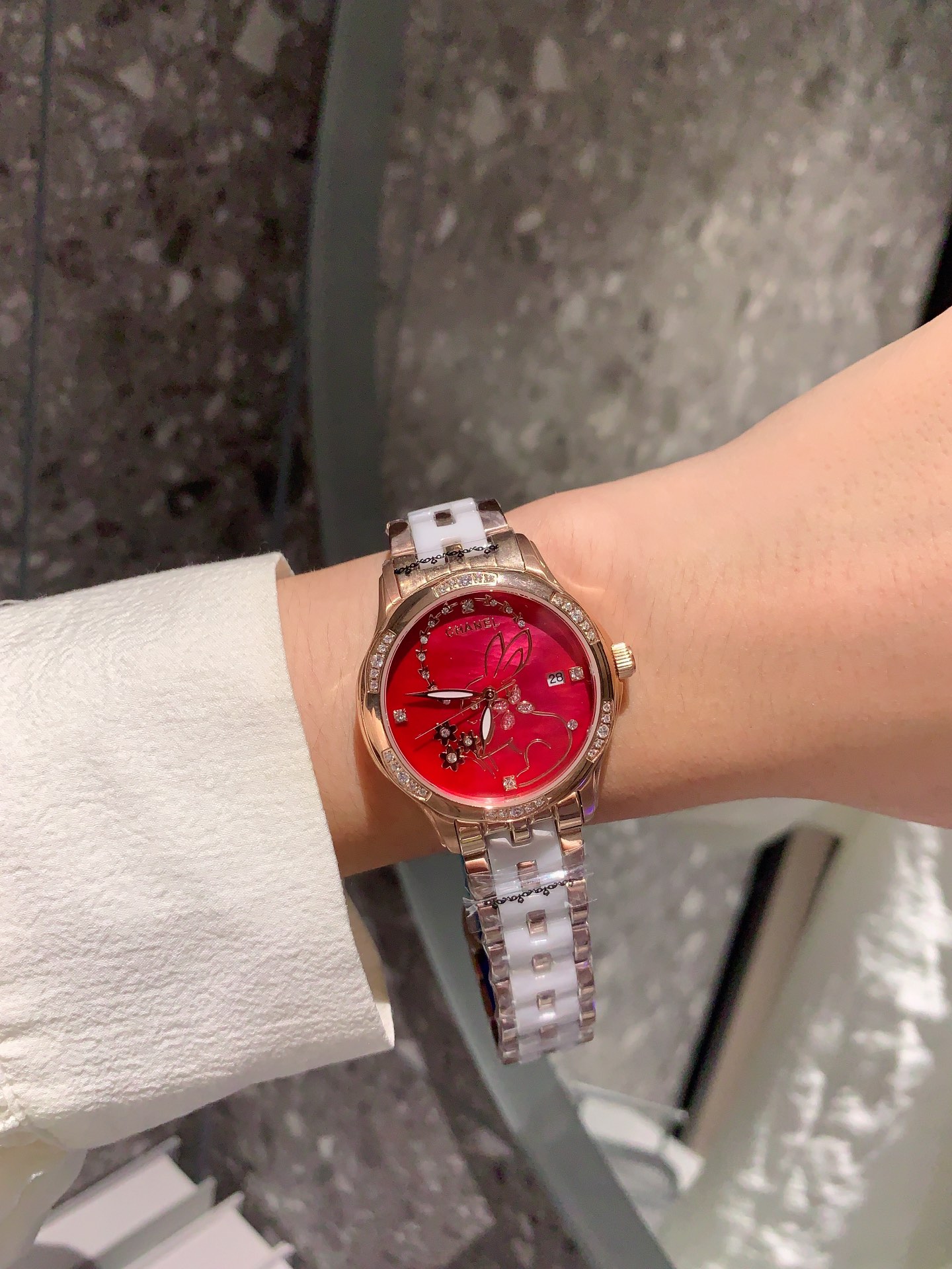 【18-22日にお届け】CHANEL  レディース 腕時計   34MM