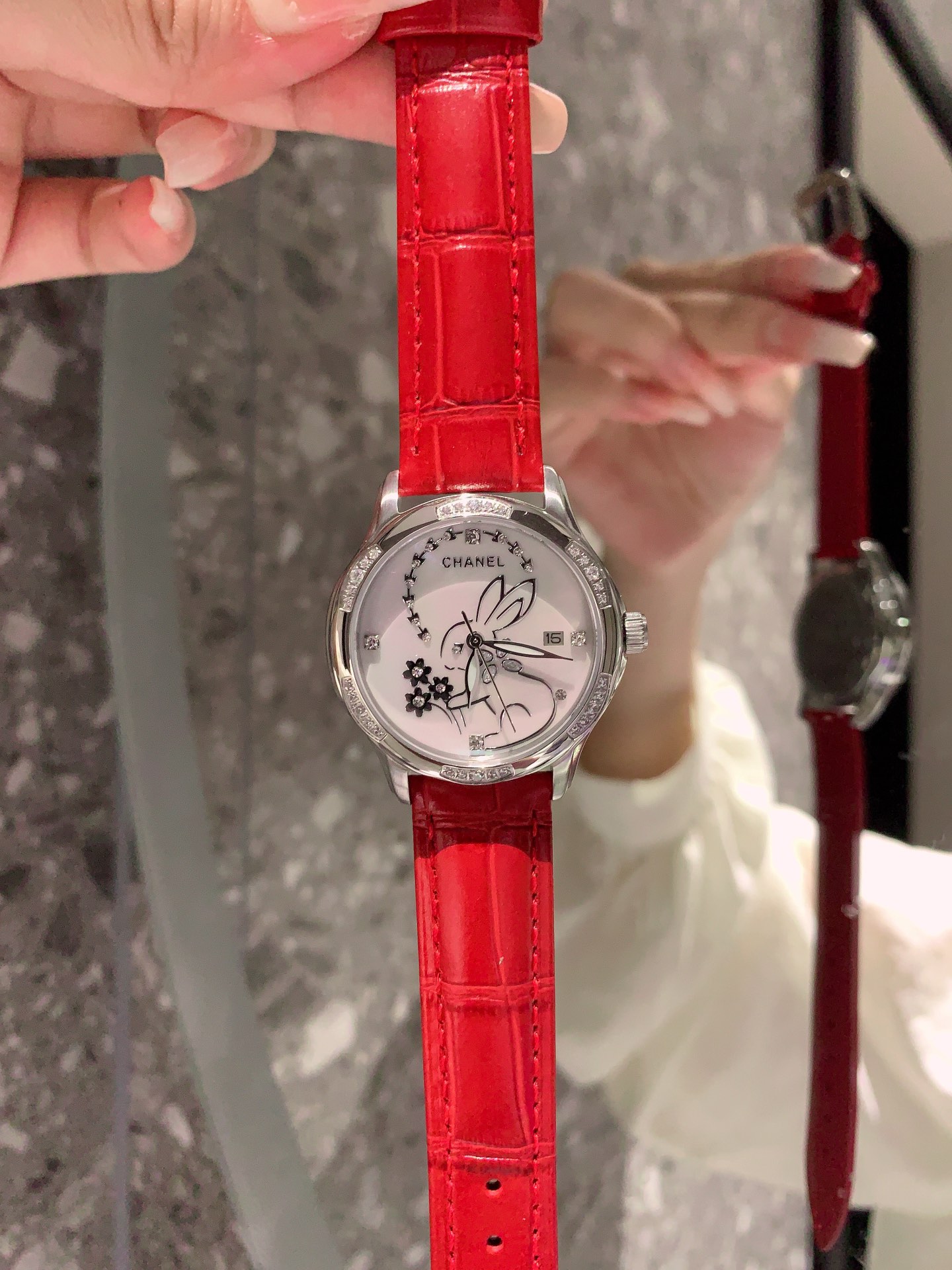 【18-22日にお届け】CHANEL  レディース 腕時計   34MM