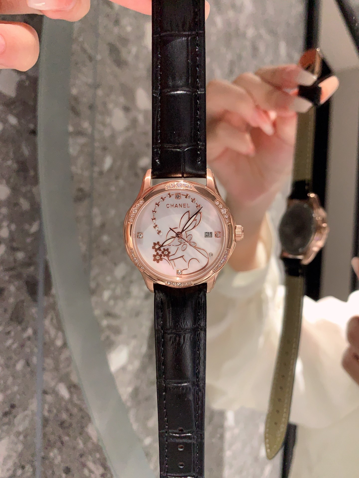 【18-22日にお届け】CHANEL  レディース 腕時計   34MM