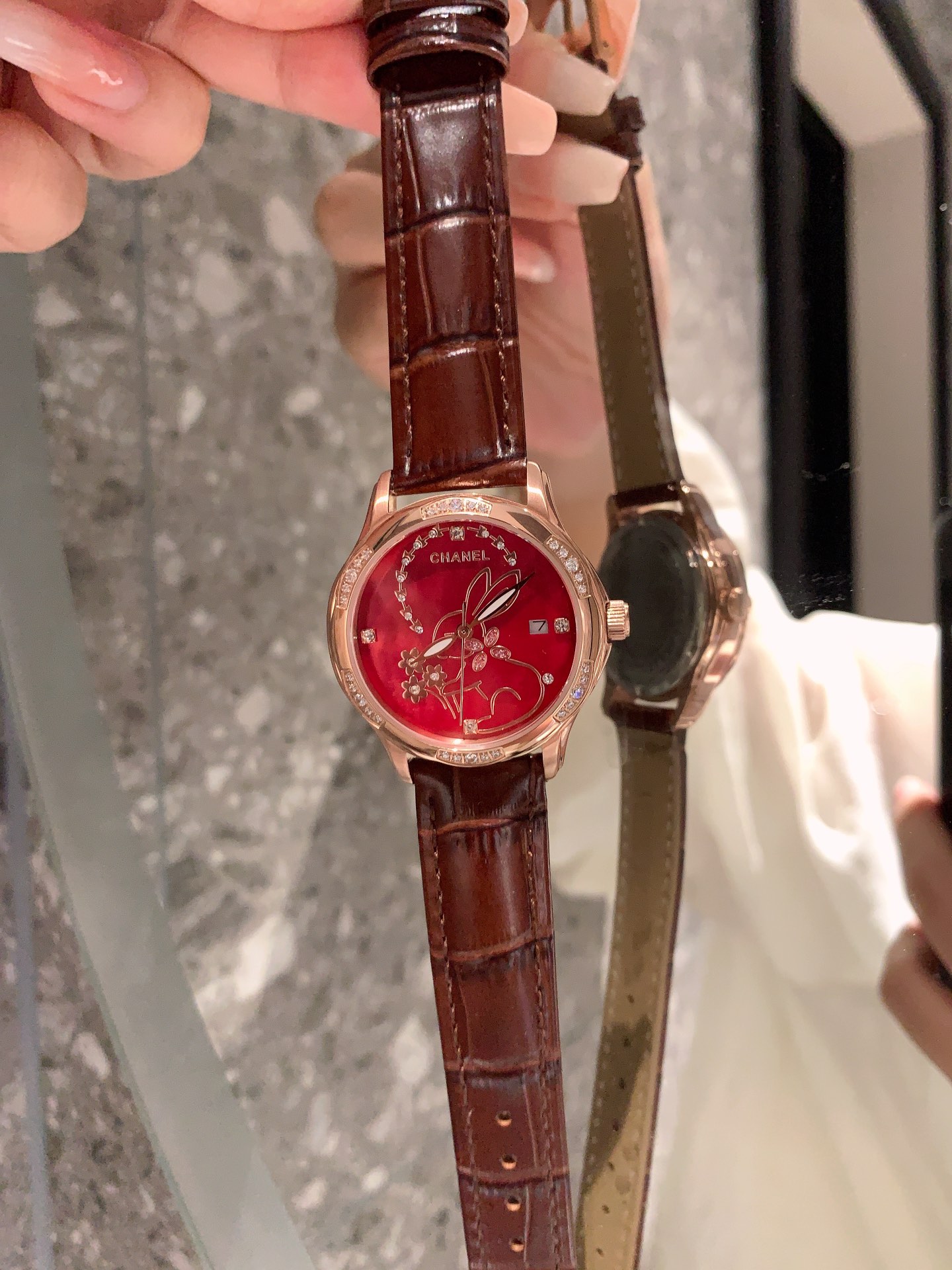 【18-22日にお届け】CHANEL  レディース 腕時計   34MM