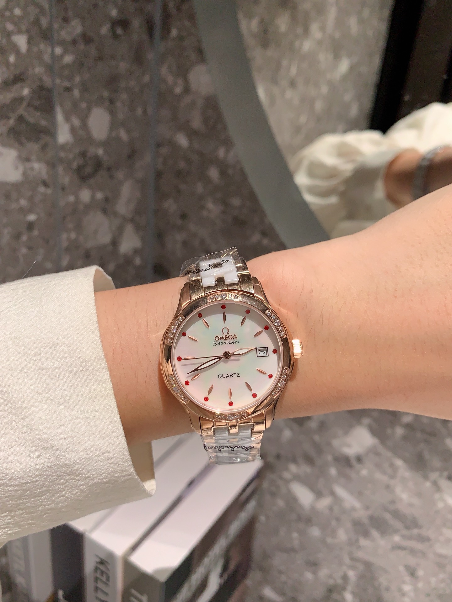 【18-22日にお届け】OMEGA  レディース 腕時計   34MM