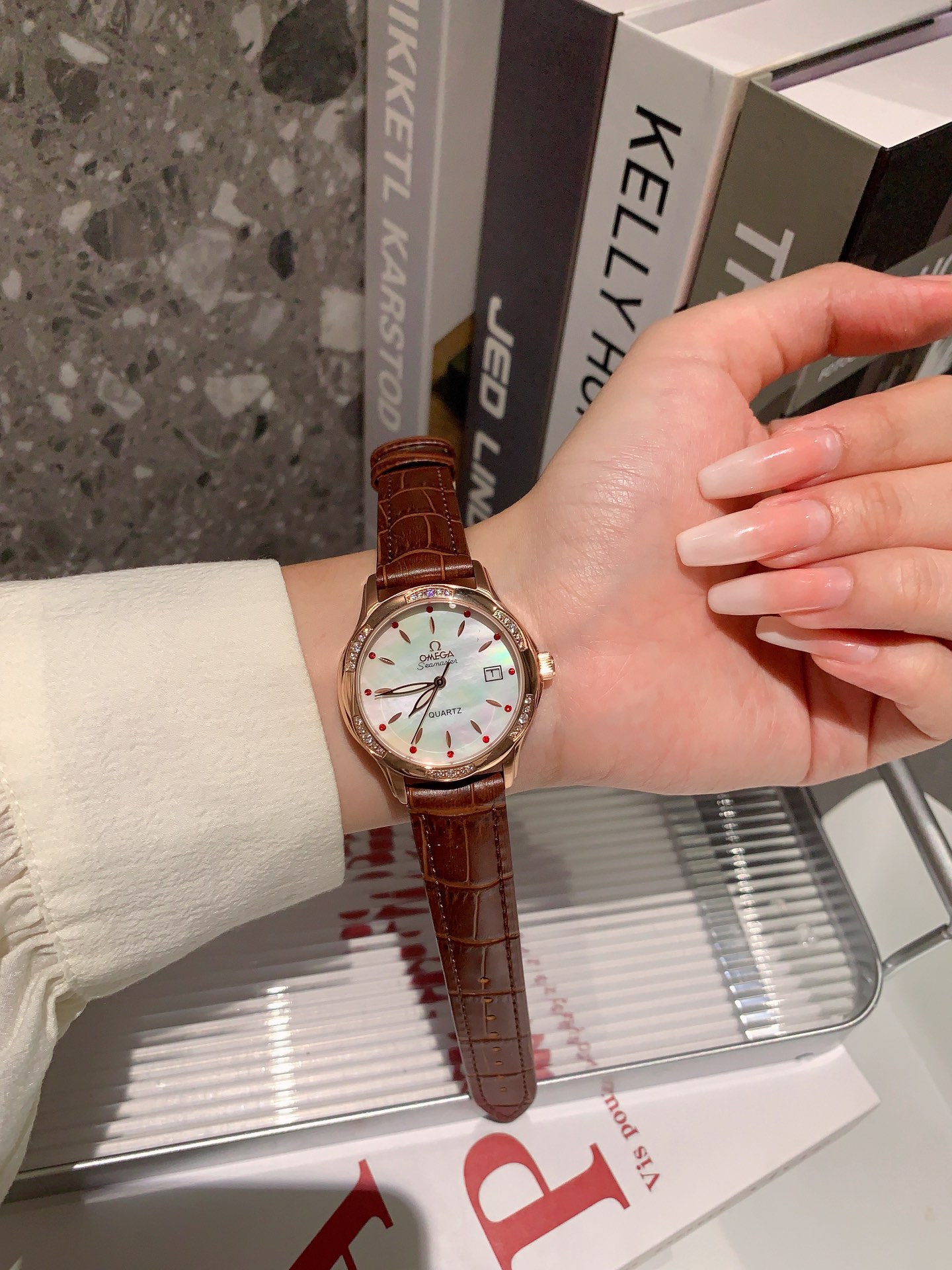 【18-22日にお届け】OMEGA  レディース 腕時計   34MM