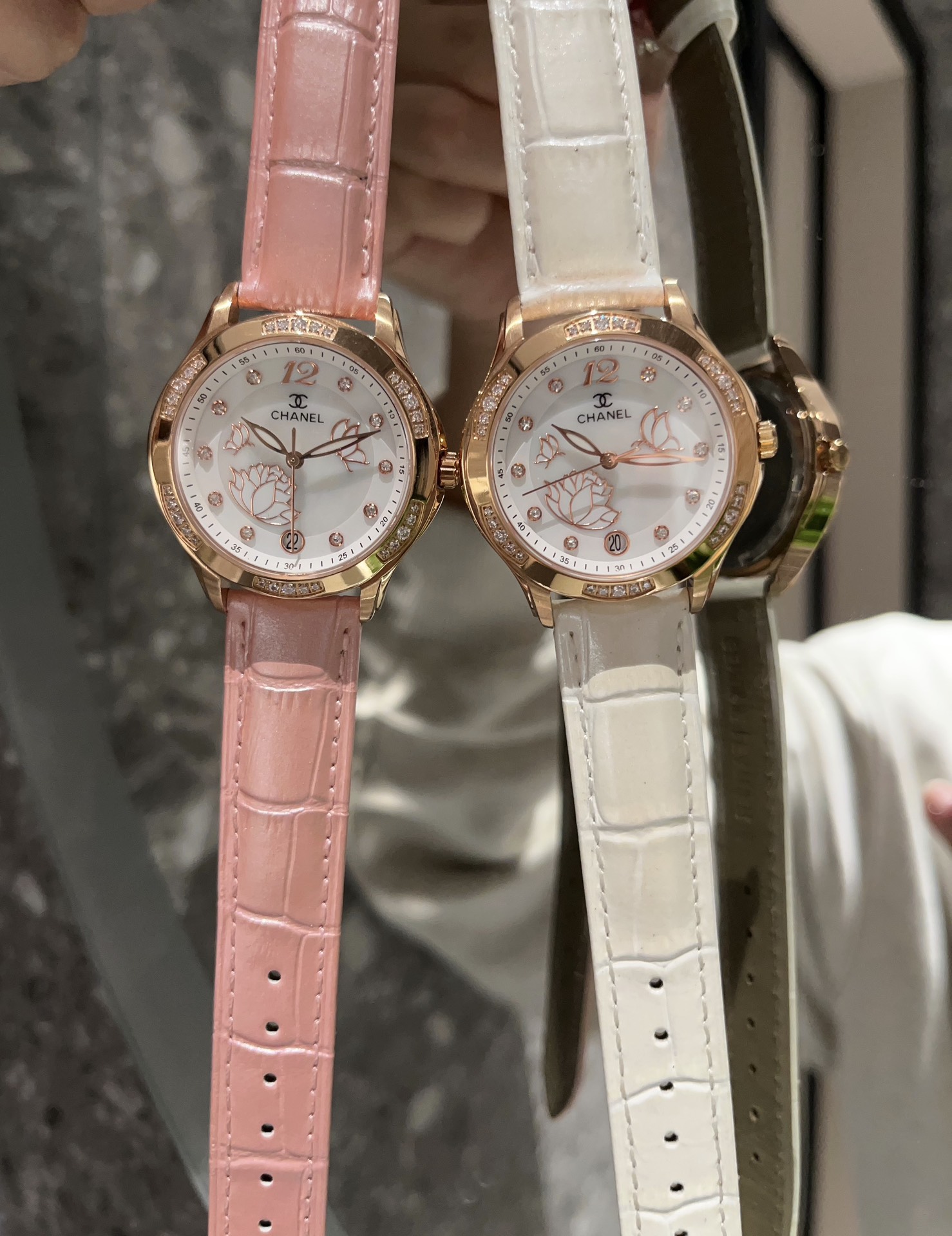 【18-22日にお届け】CHANEL  レディース 腕時計   35MM