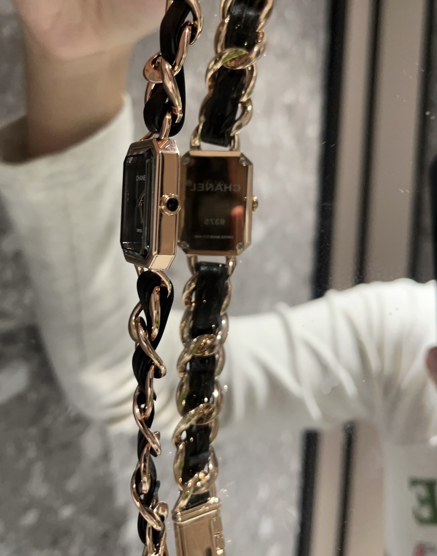 【18-22日にお届け】CHANEL  レディース 腕時計   28MM