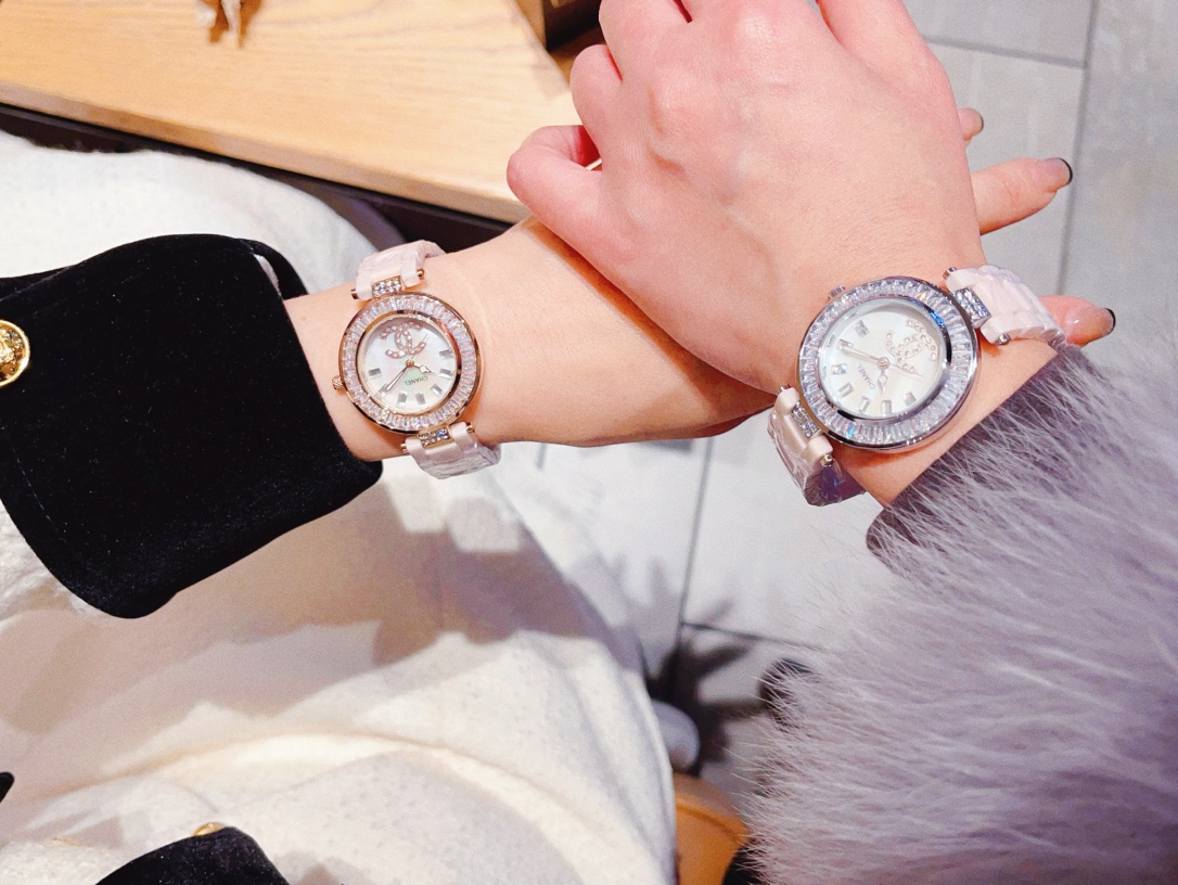 【18-22日にお届け】CHANEL  レディース 腕時計  