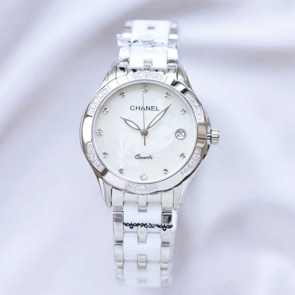 【18-22日にお届け】CHANEL  レディース 腕時計   34MM