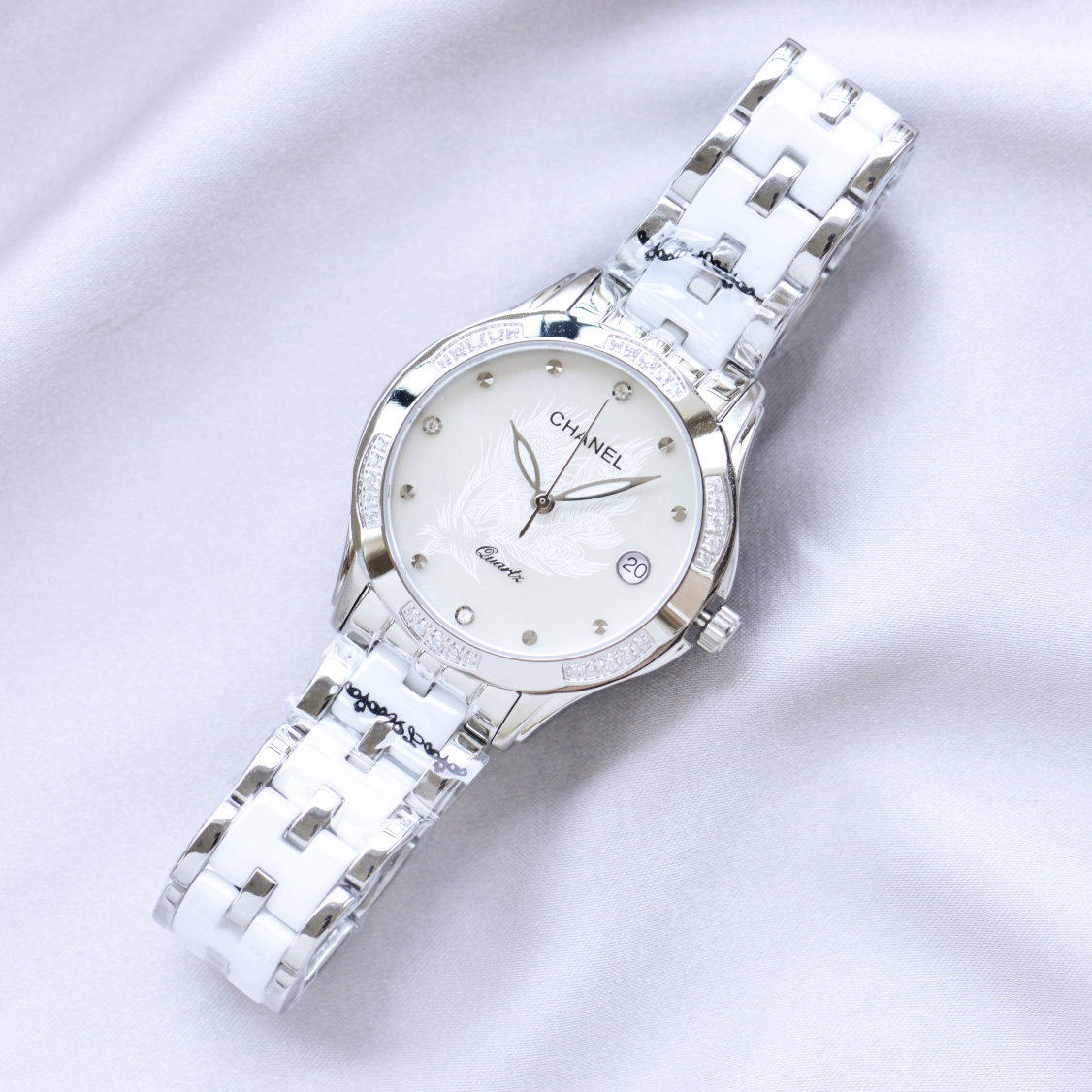 【18-22日にお届け】CHANEL  レディース 腕時計   34MM