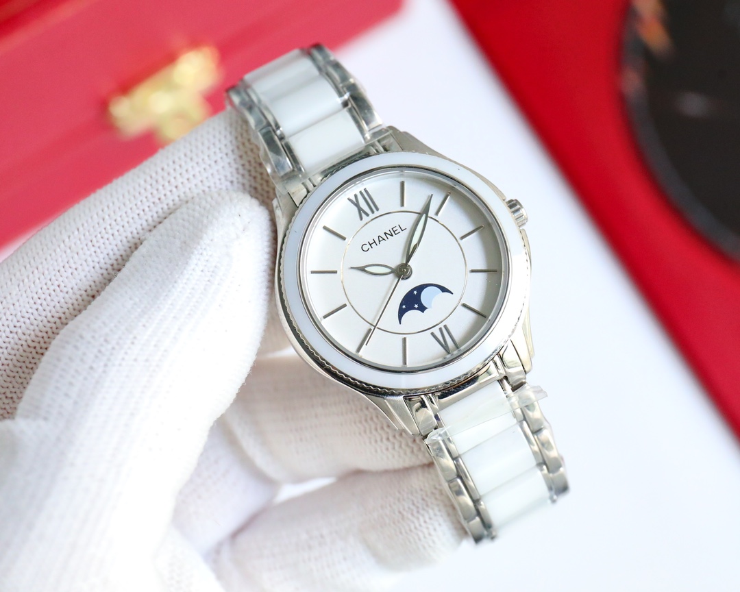 【18-22日にお届け】CHANEL  レディース 腕時計   33MM