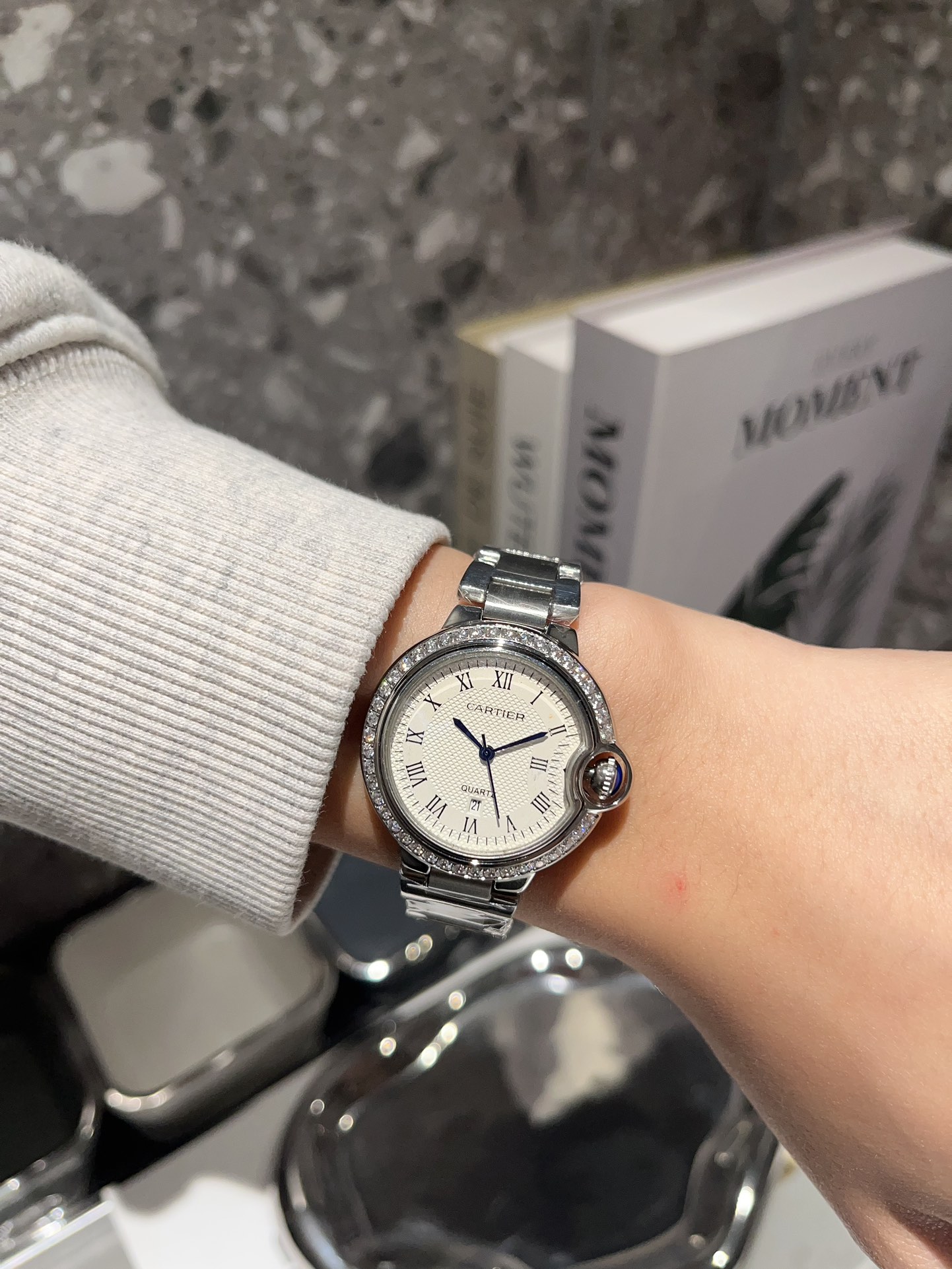 【18-22日にお届け】Cartler レディース 腕時計   33MM
