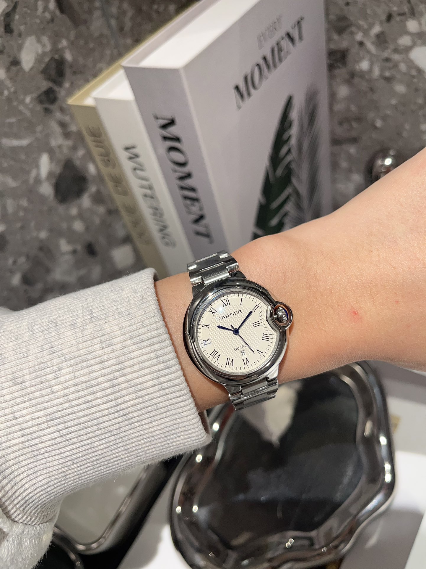 【18-22日にお届け】Cartler レディース 腕時計   33MM