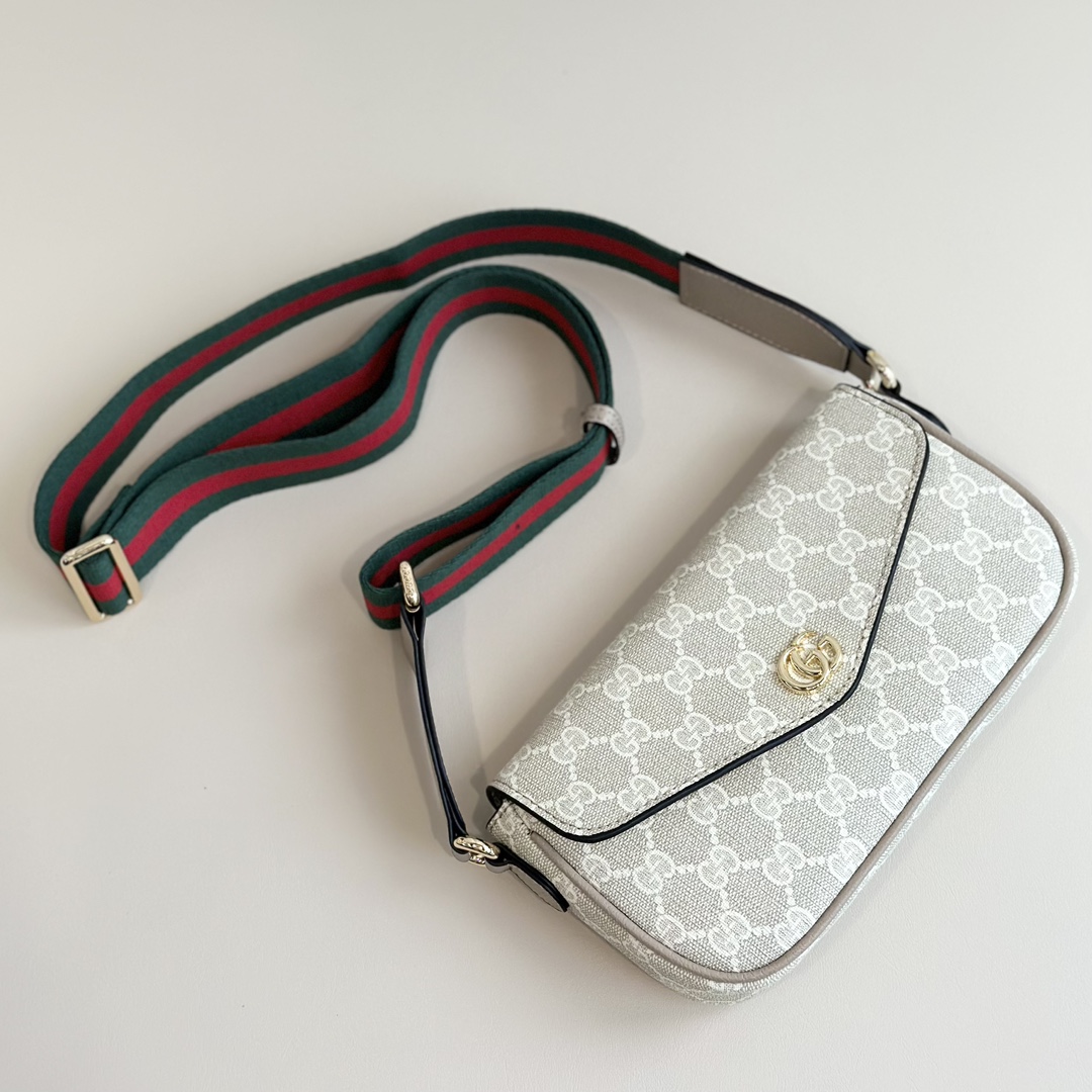 【GUCCI】764961 13x22x4cm