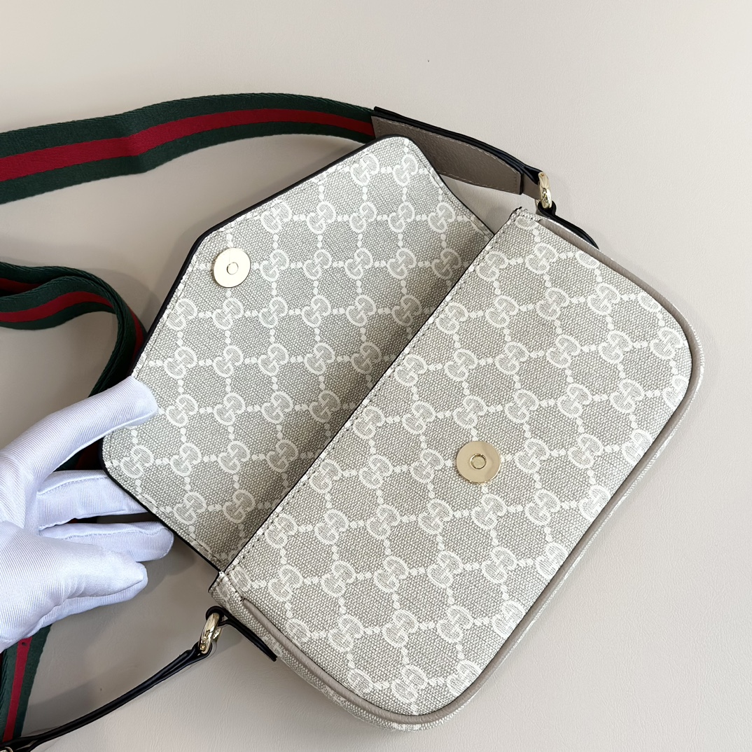 【GUCCI】764961 13x22x4cm