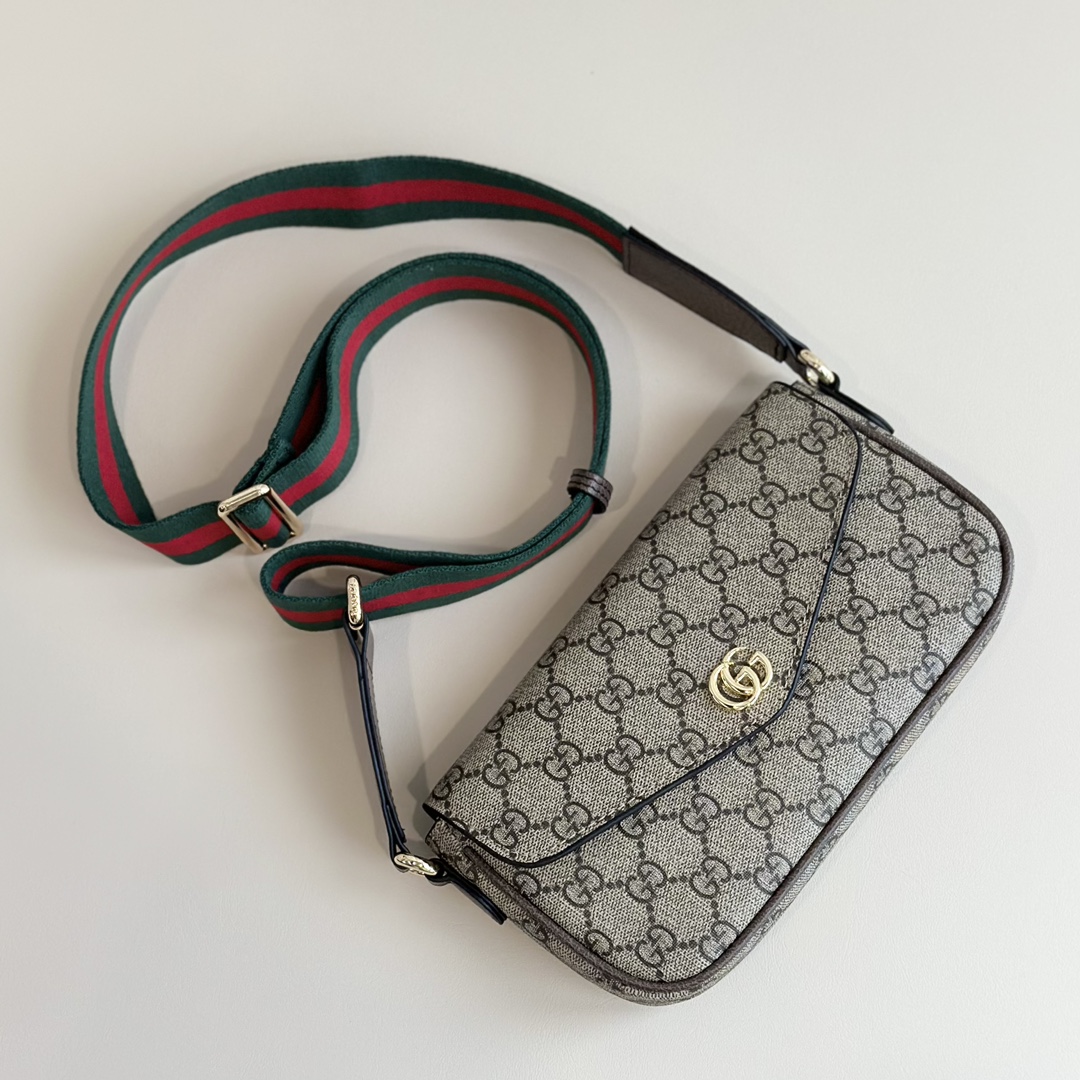 【GUCCI】764961 13x22x4cm