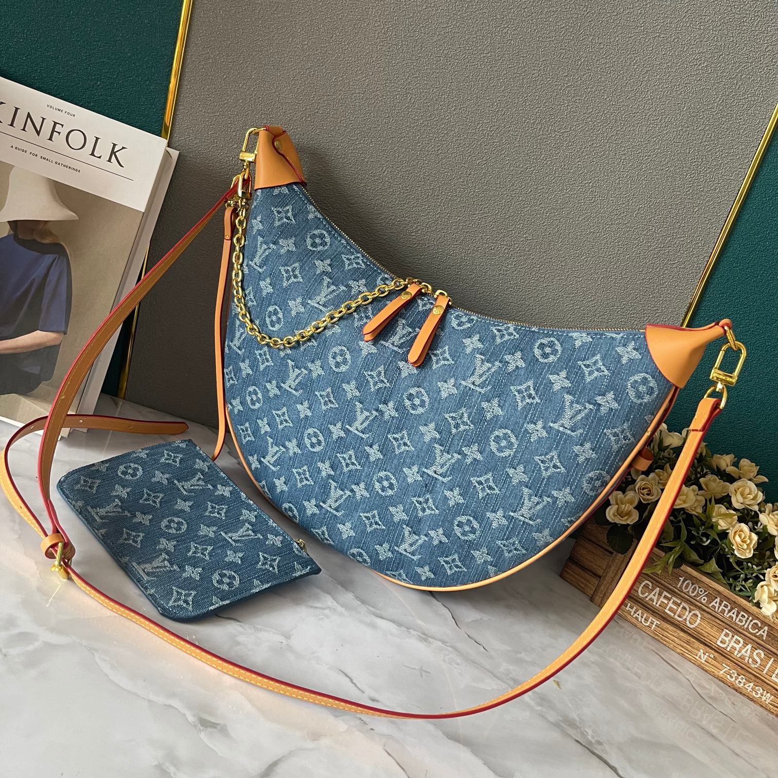 【LOUIS VUITTON】Loop Hobo