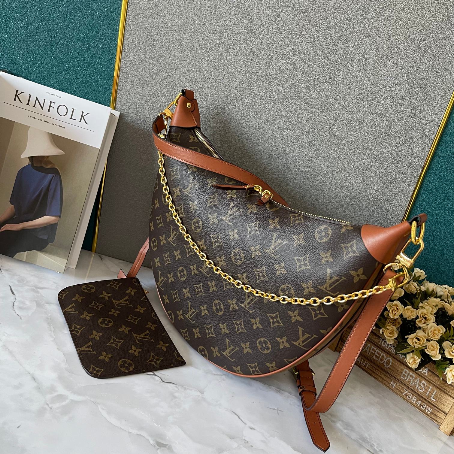 【LOUIS VUITTON】Loop Hobo