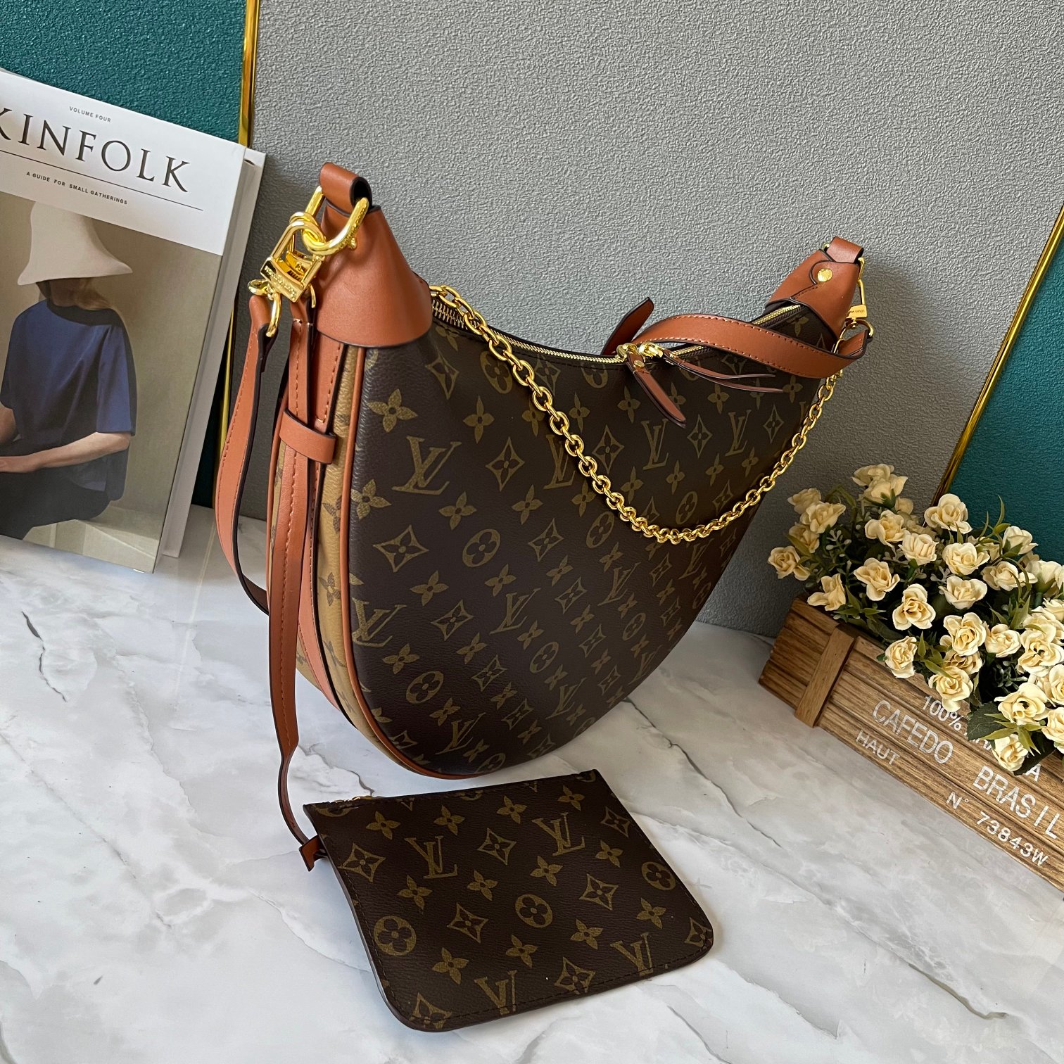 【LOUIS VUITTON】Loop Hobo