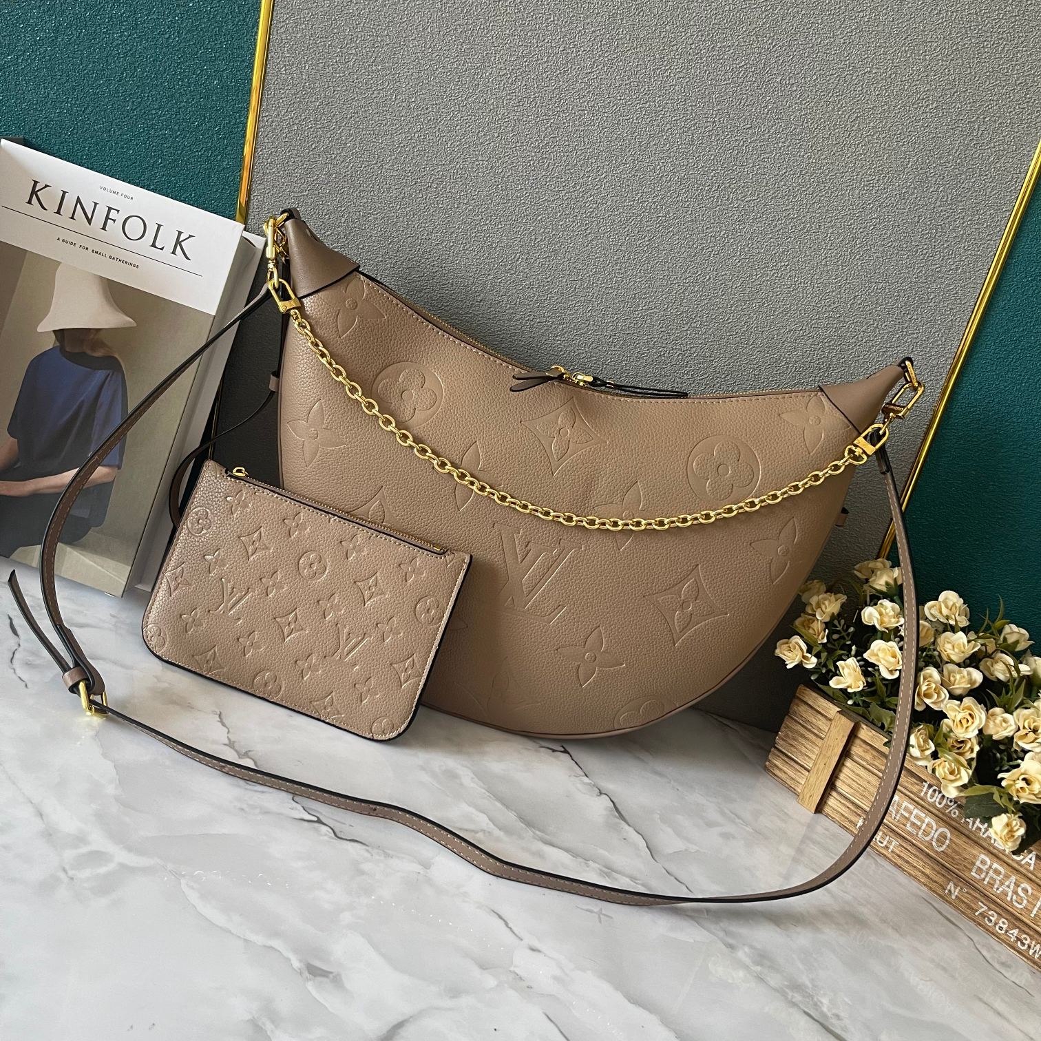 【LOUIS VUITTON】Loop Hobo