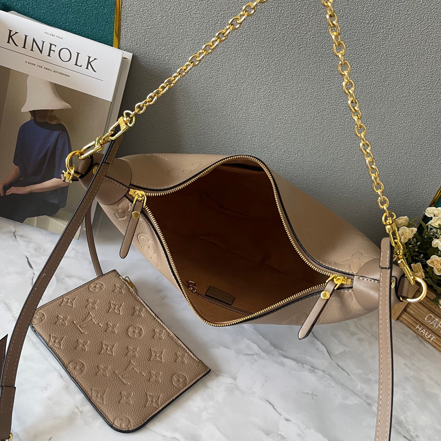 【LOUIS VUITTON】Loop Hobo