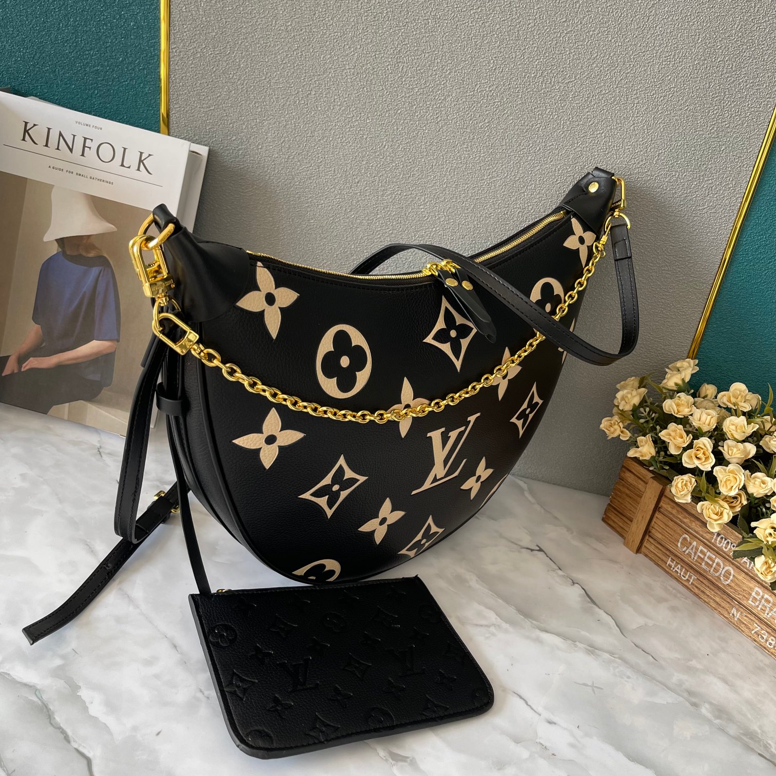 【LOUIS VUITTON】Loop Hobo