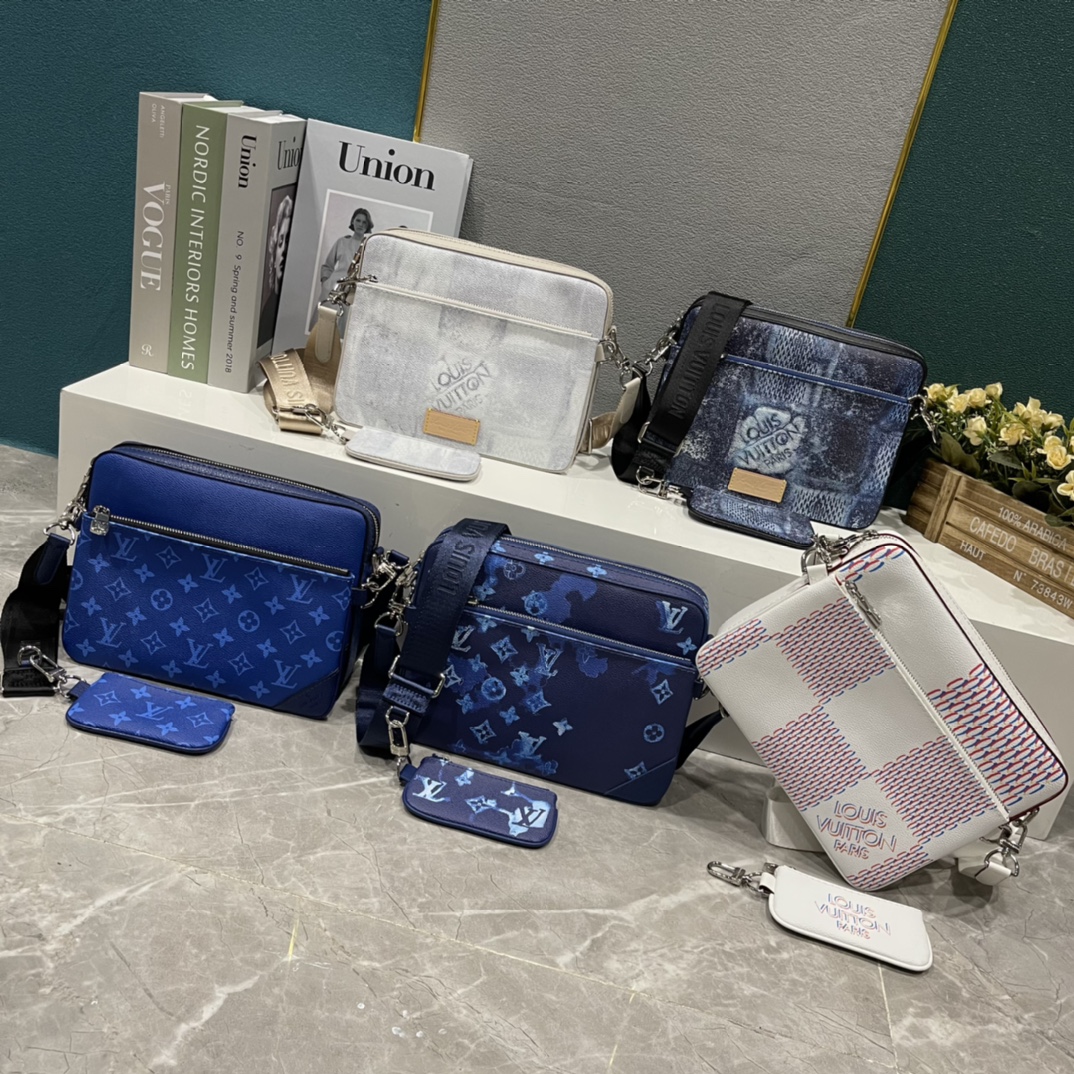 【LOUIS VUITTON】Damier Spray 25.0 x 18.5 x 7.0 CM