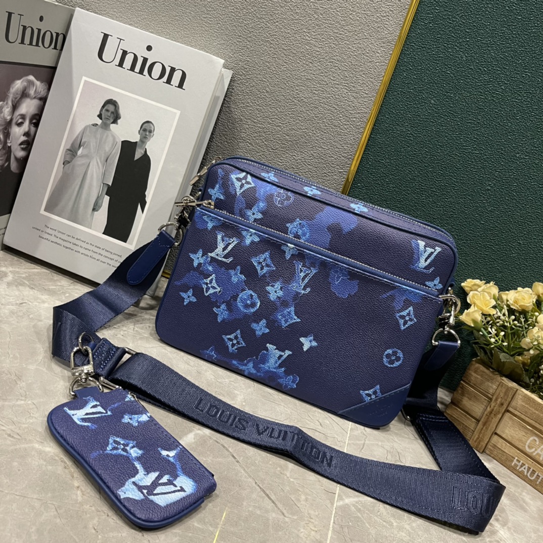 【LOUIS VUITTON】Damier Spray 25.0 x 18.5 x 7.0 CM