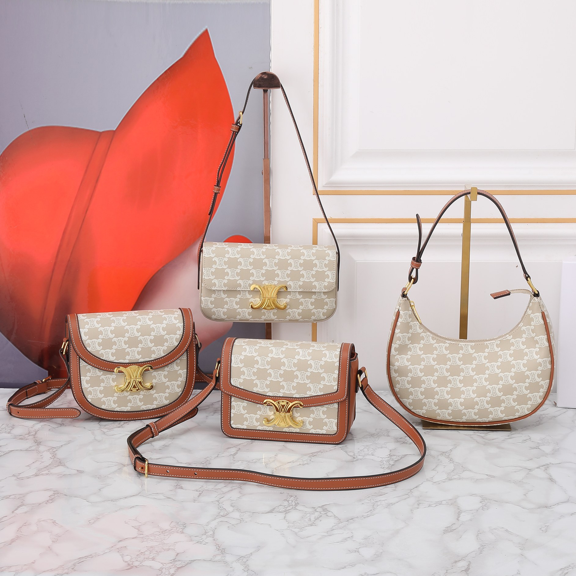 【CELINE】TRIOMPHE