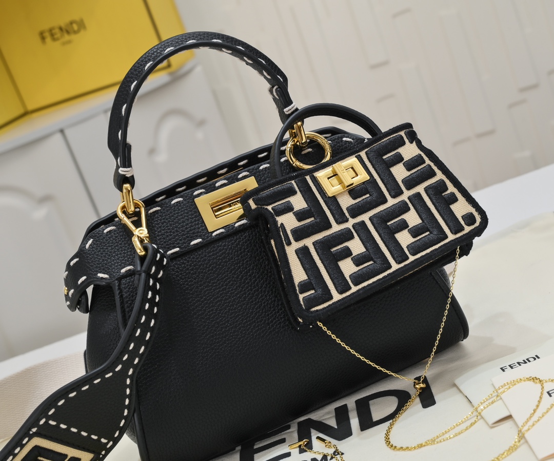 【Fendi】Peekaboo ISeeU 23*18*8CM