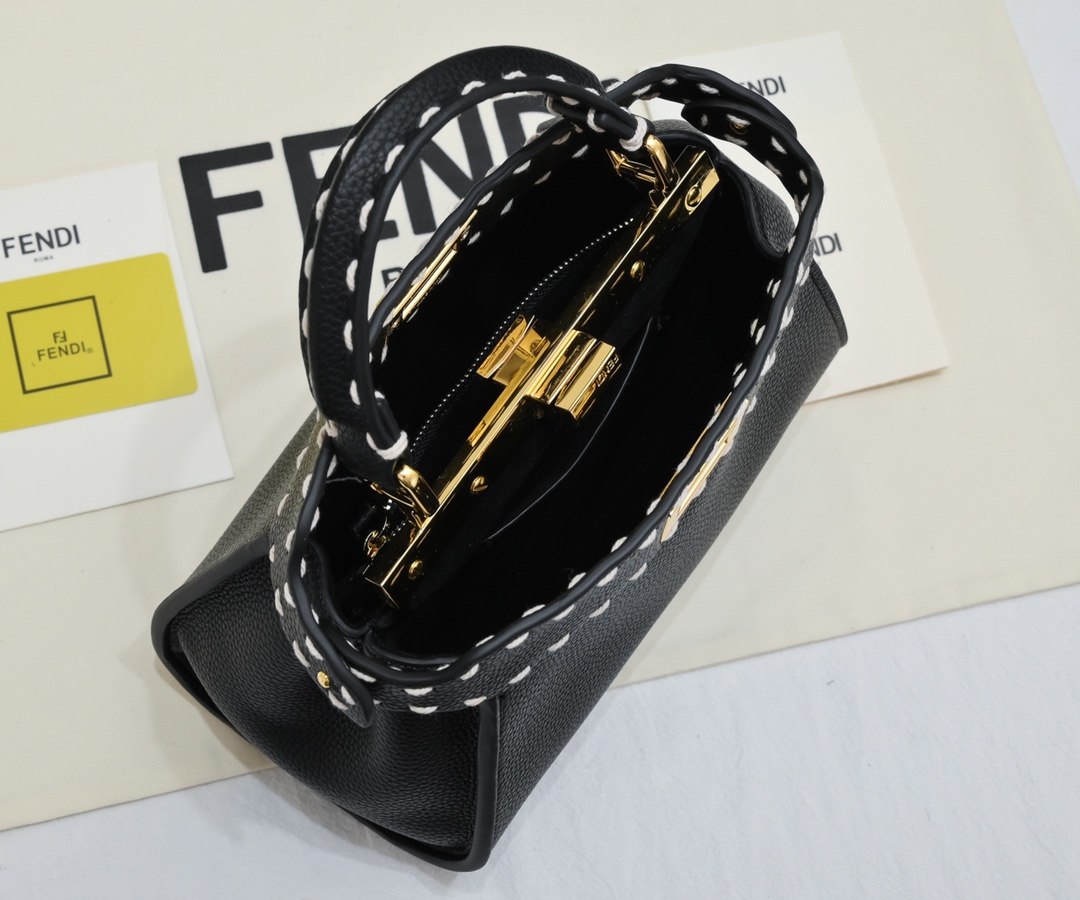 【Fendi】Peekaboo ISeeU 23*18*8CM
