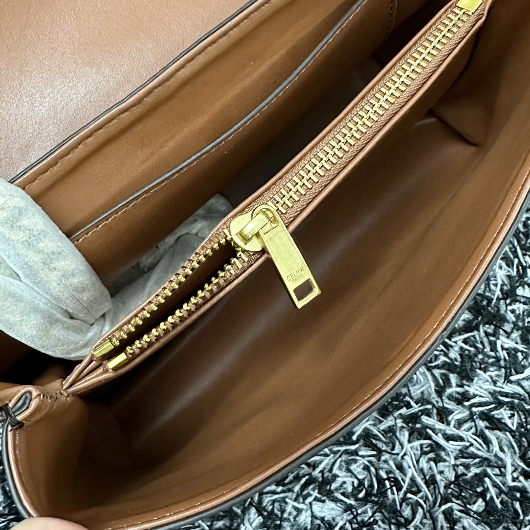 【CELINE】Victoire 23.5X14X8cm