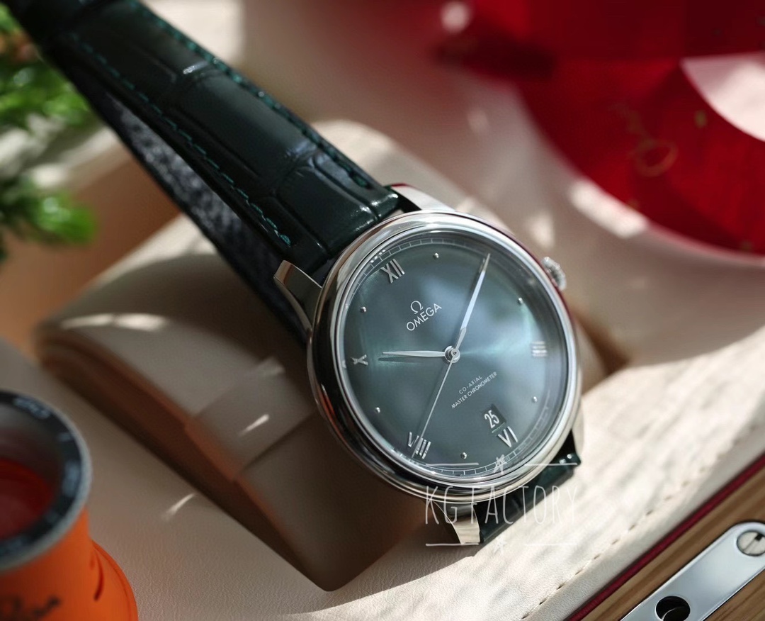 【18-22日にお届け】OMEGA   メンズ  腕時計   40MM