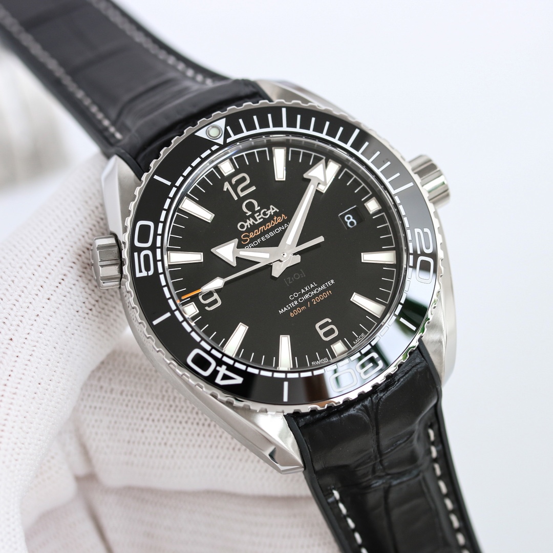 【18-22日にお届け】OMEGA   メンズ  腕時計   43MM
