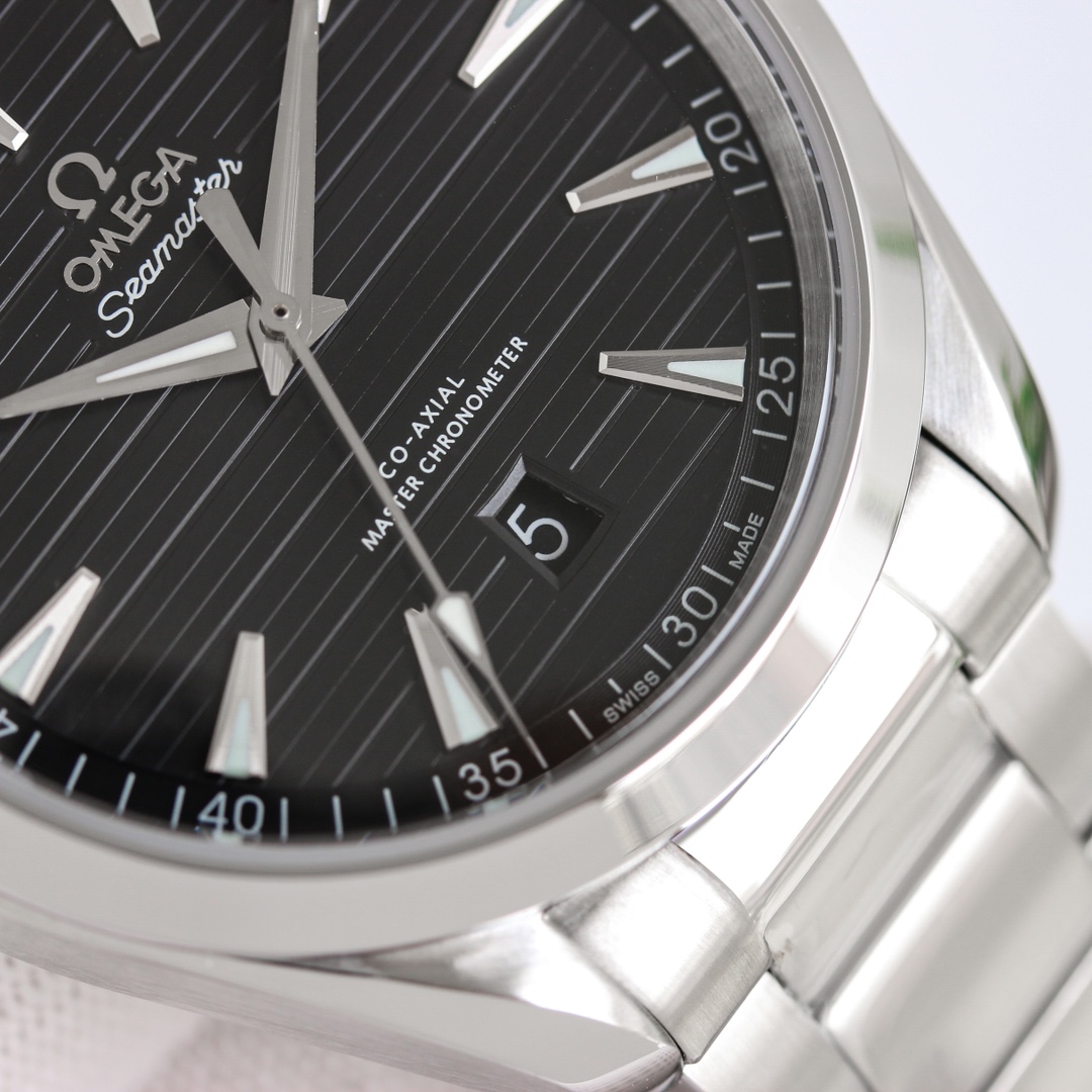 【18-22日にお届け】OMEGA   メンズ  腕時計   43MM