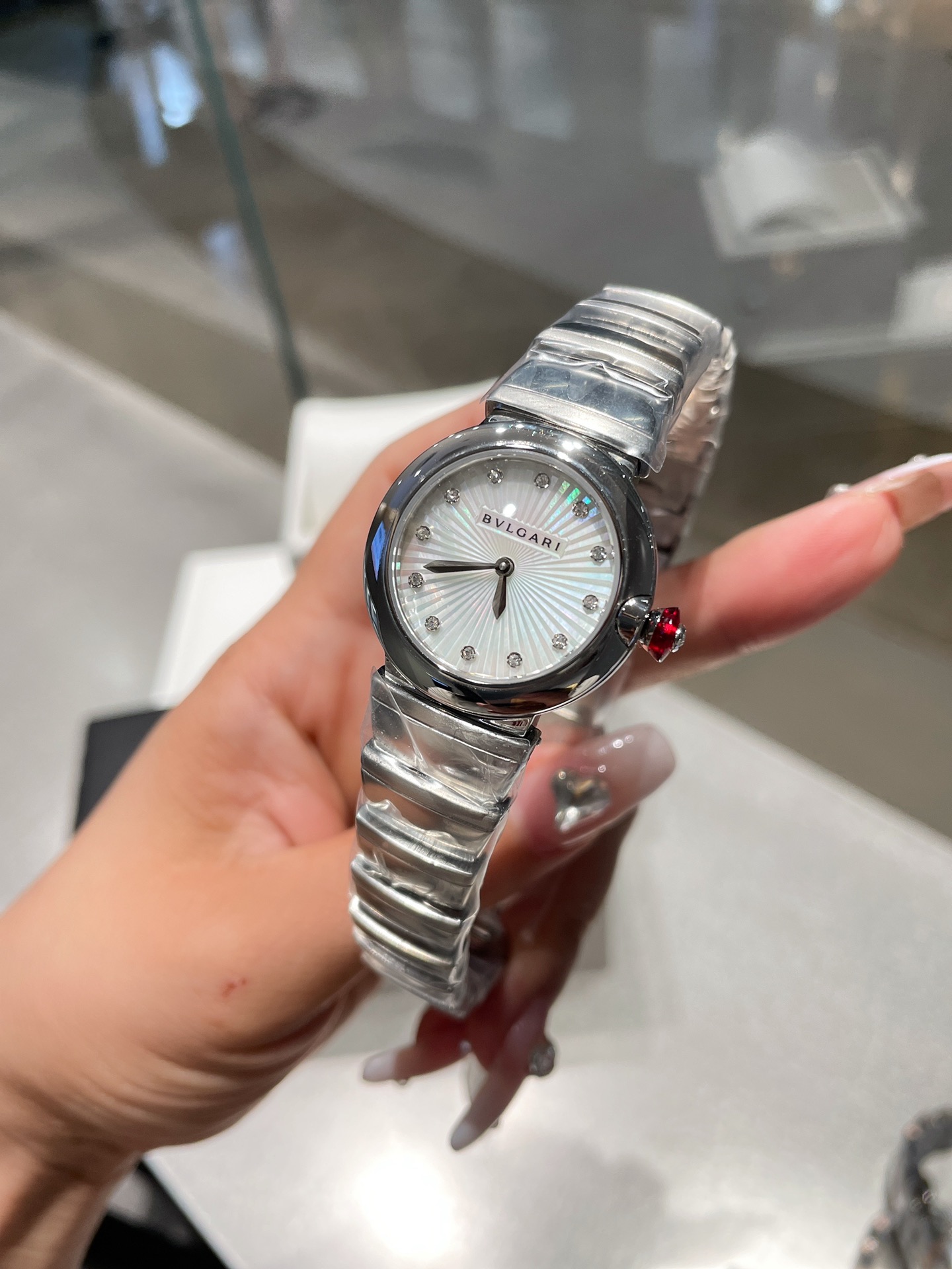 【18-22日にお届け】BVLGARI レディース 腕時計   28MM