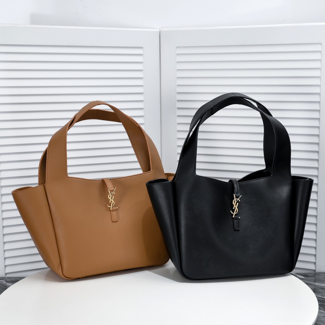 【Yves Saint Laurent】Bea 32-28-14cm