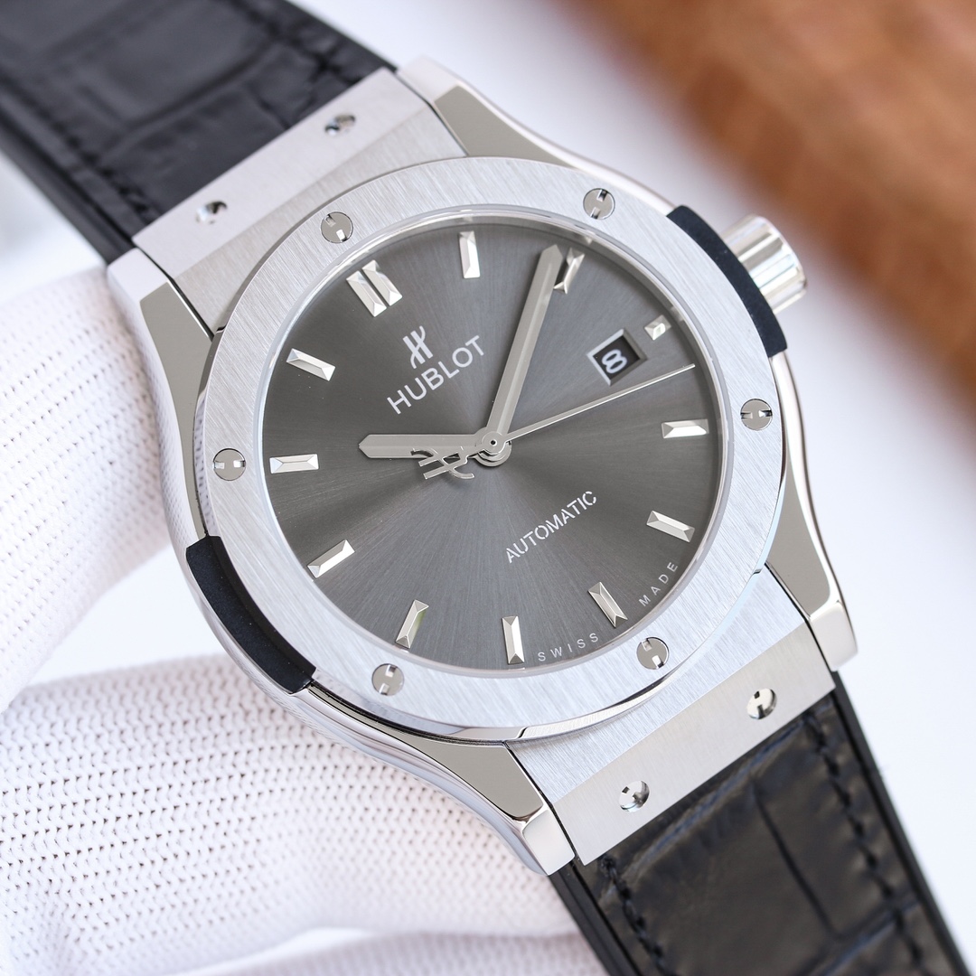 【20-25日間の輸送時間】【HUBLOT】42MM