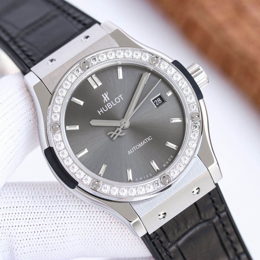 【20-25日間の輸送時間】【HUBLOT】42MM