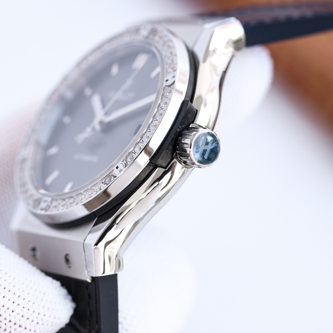 【20-25日間の輸送時間】【HUBLOT】42MM