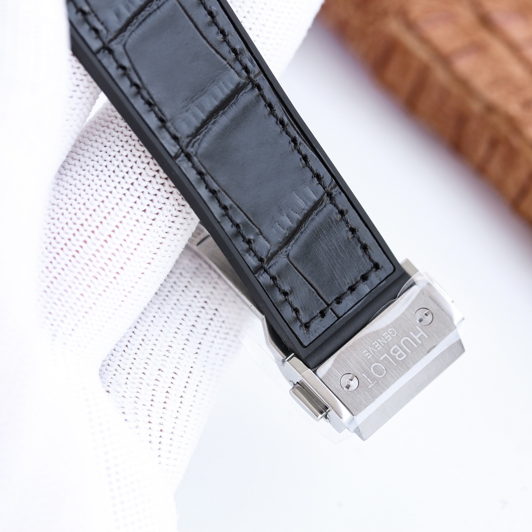 【20-25日間の輸送時間】【HUBLOT】42MM