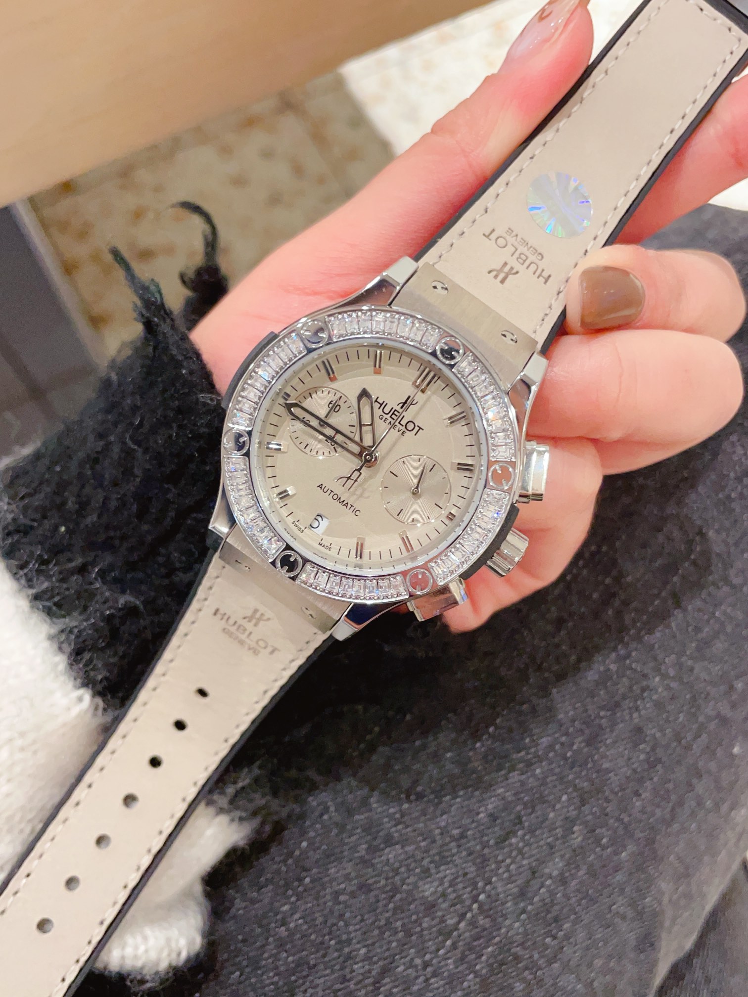 【20-25日間の輸送時間】【HUBLOT】38MM