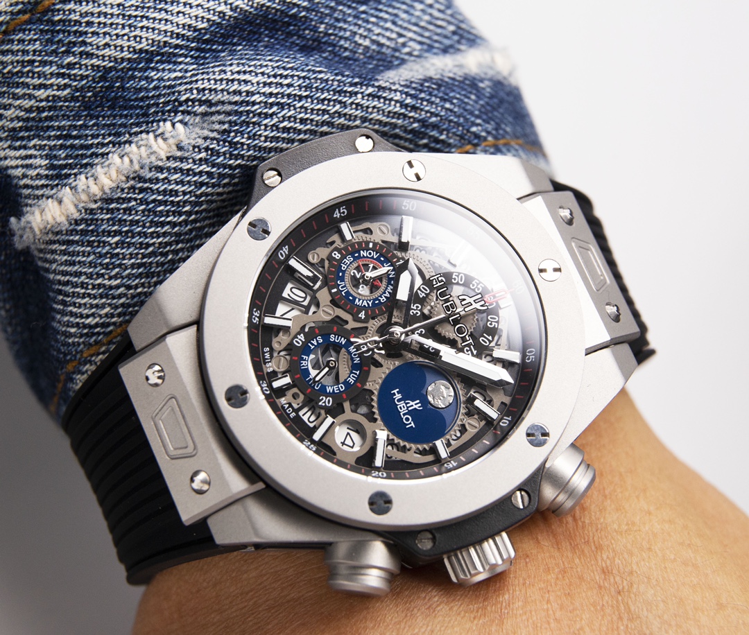 【20-25日間の輸送時間】【HUBLOT】45MM