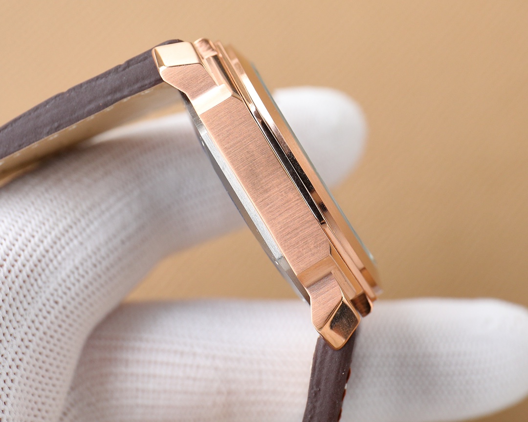 【12-15日にお届け】BVLGARI メンズ 腕時計  41MM 