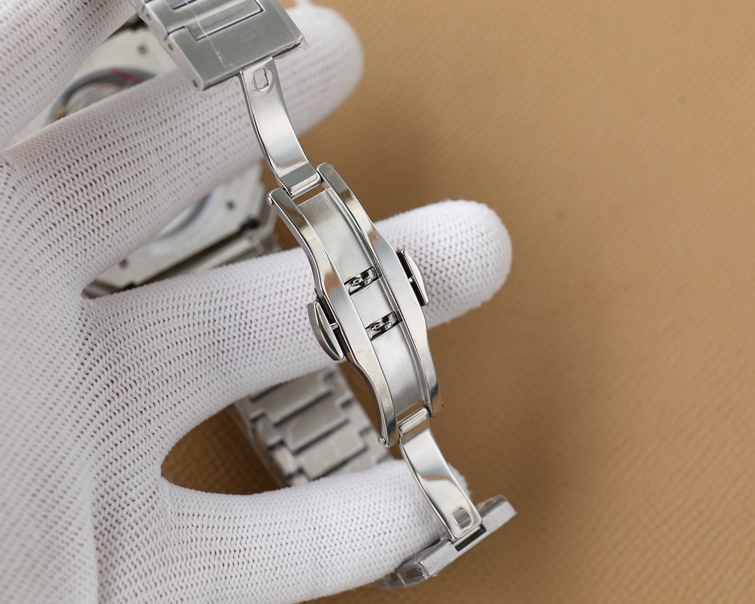 【12-15日にお届け】BVLGARI メンズ 腕時計  43MM 