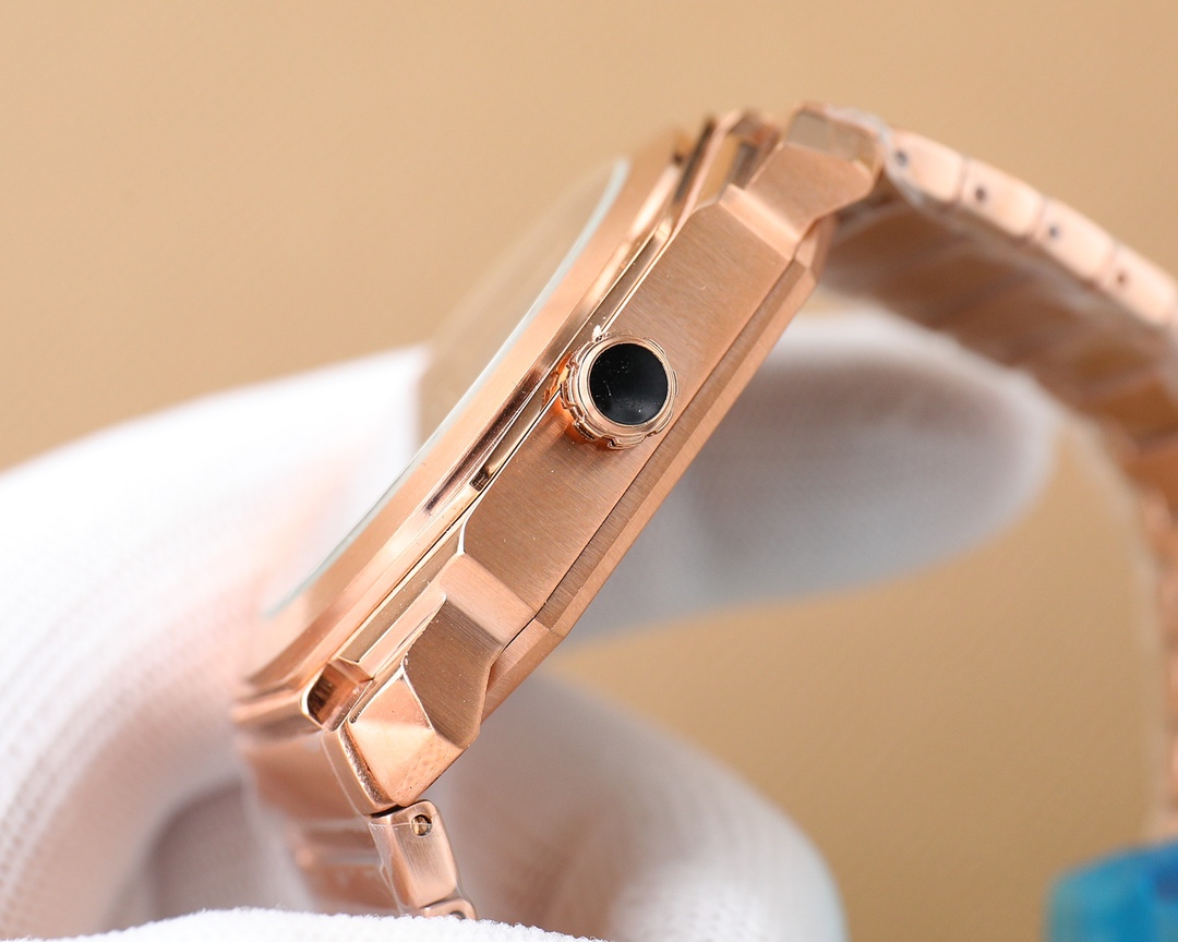 【12-15日にお届け】BVLGARI メンズ 腕時計  43MM 