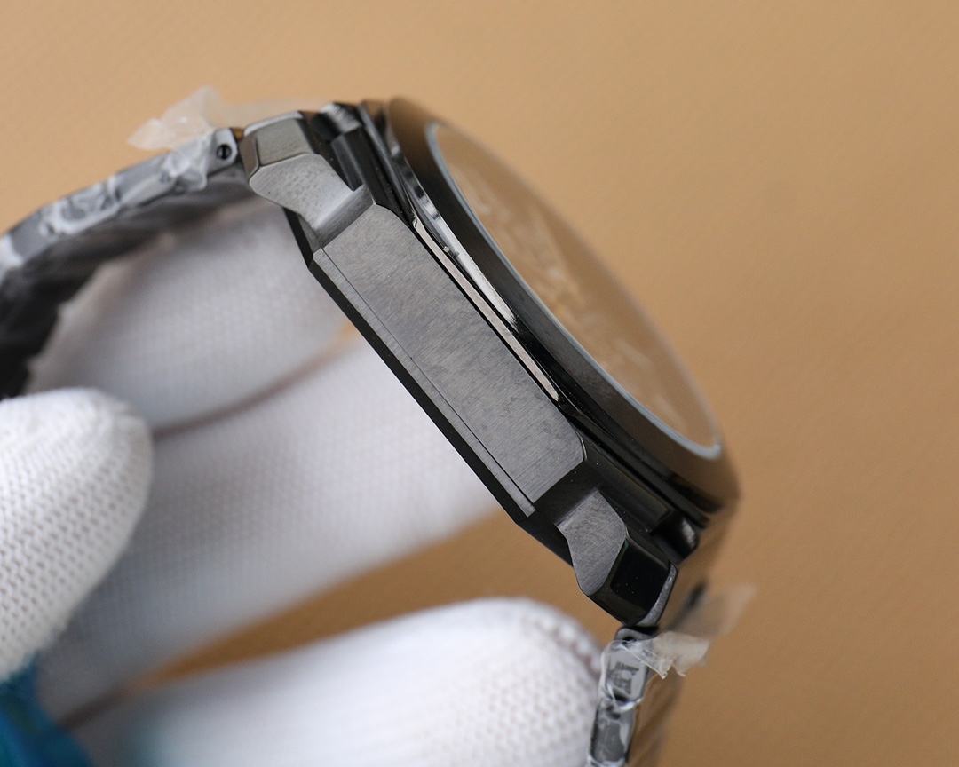 【12-15日にお届け】BVLGARI メンズ 腕時計  43MM 