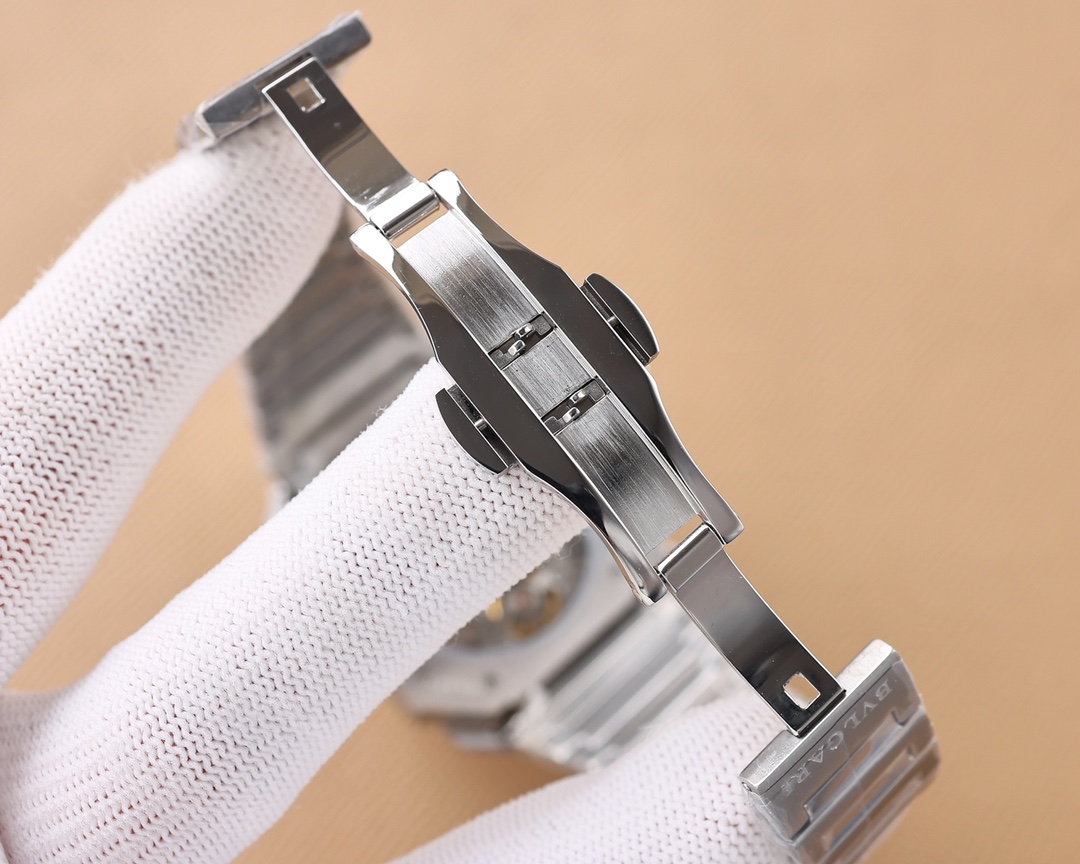 【12-15日にお届け】BVLGARI メンズ 腕時計  41MM  5色